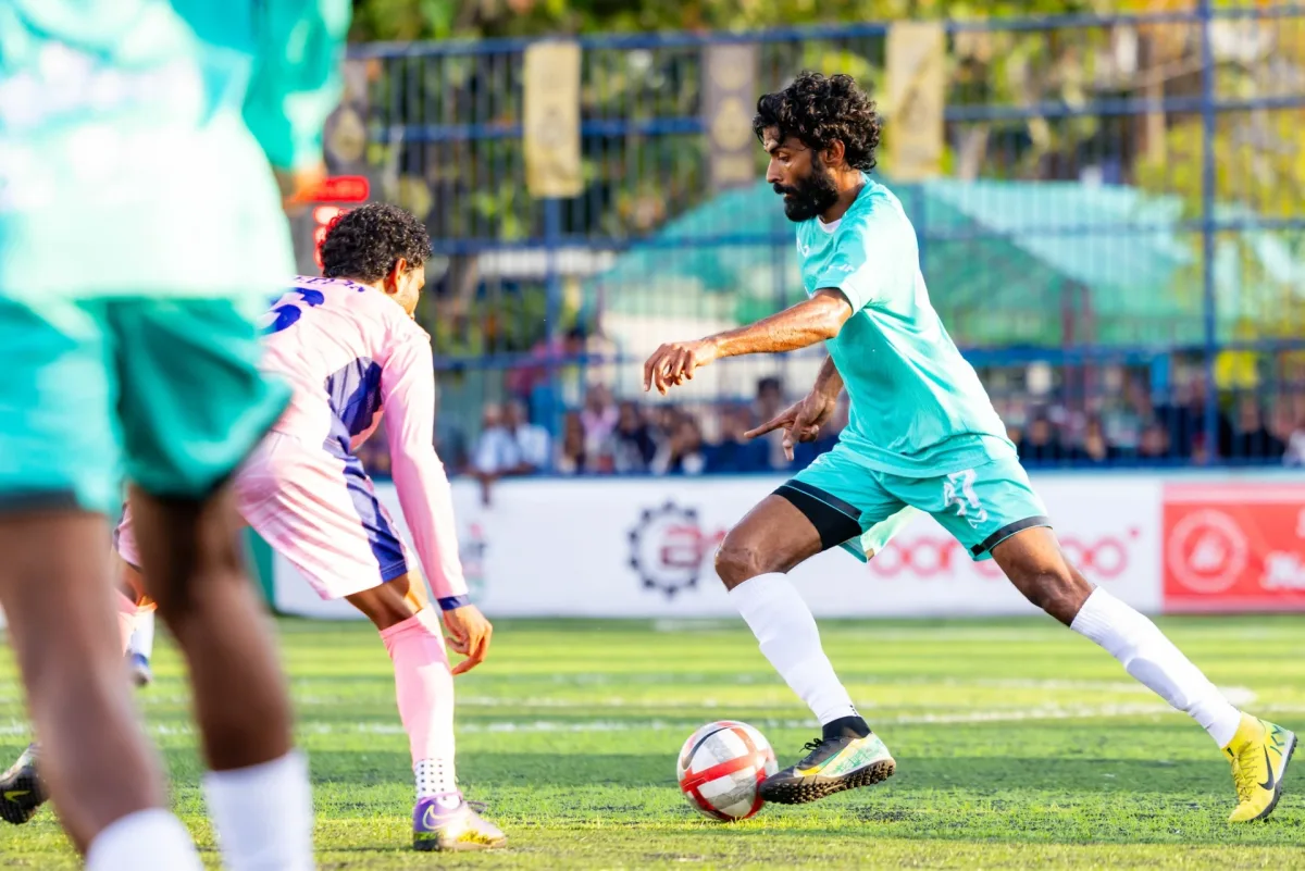 ޝާއްޕެ ގެނެސް އޯލް ވުލްވްސް އިން 9 ލަނޑު ޖަހައިފި